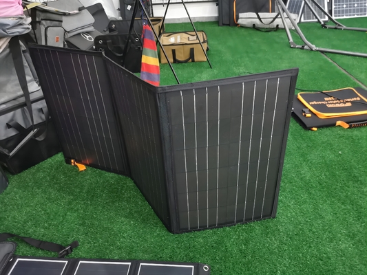 kopen Draagbaar Vouwend de Uitrustingen Polycrystalline Silicium 200W 300W 400W van Zonnepanelenzakken online manufacture