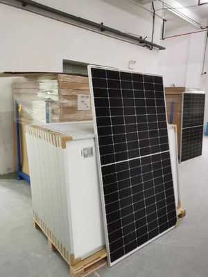 IP67 waterdicht Zonne-energiecomités Half Cel Monozonnepaneel 460W